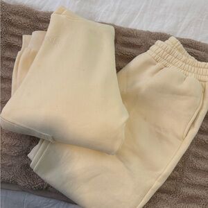 Comfrt Signature Sweat Set